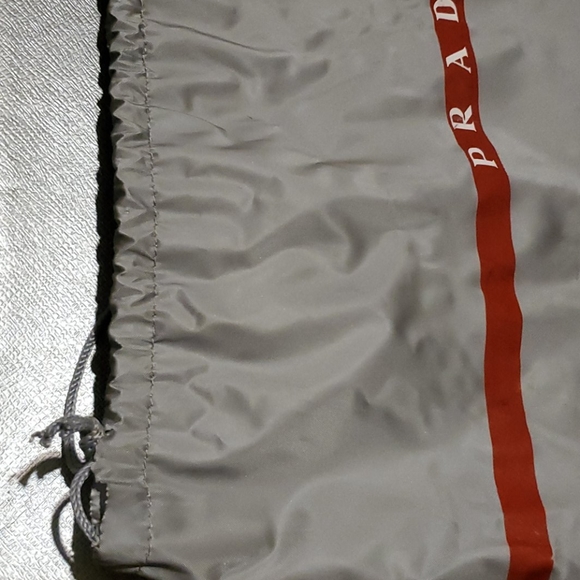 Authentic Men Prada Sneakers w Box & Travel bag - Picture 5 of 10